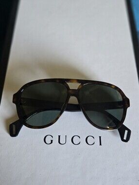 Gucci Men's(Unisex)Aviator Sunglasses GG0463S 003